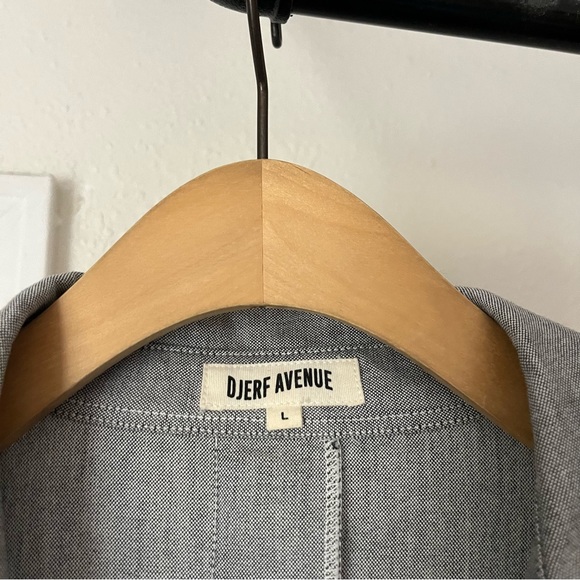 DJERF AVENUE grey organic cotton chambray denim boxy logo pocket button up shirt - Picture 7 of 9